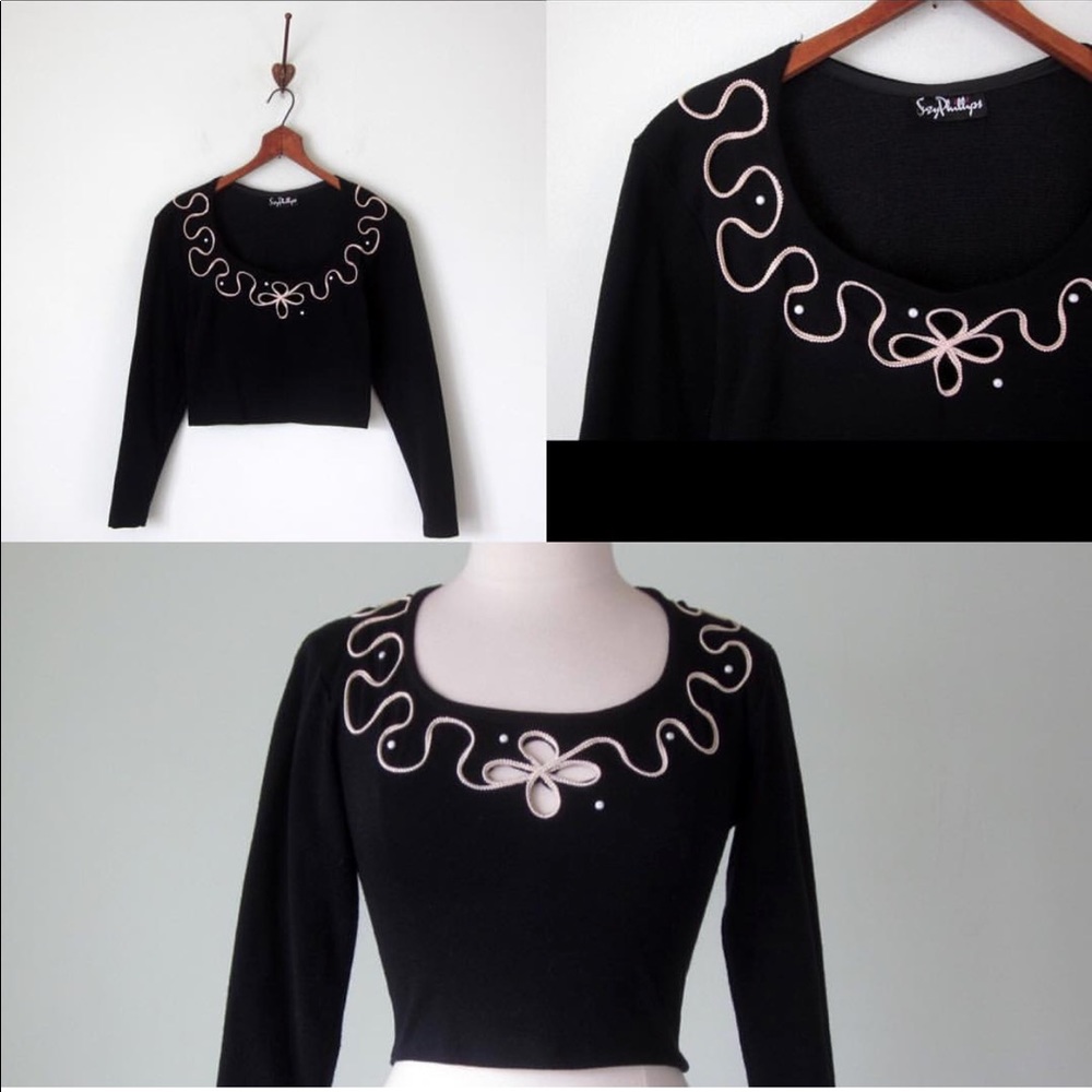 Pearl knit top, super Chic! Size. S